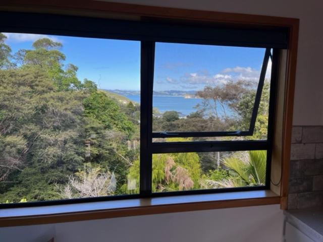 Treetops Cottage At The Castle Whitianga Ngoại thất bức ảnh